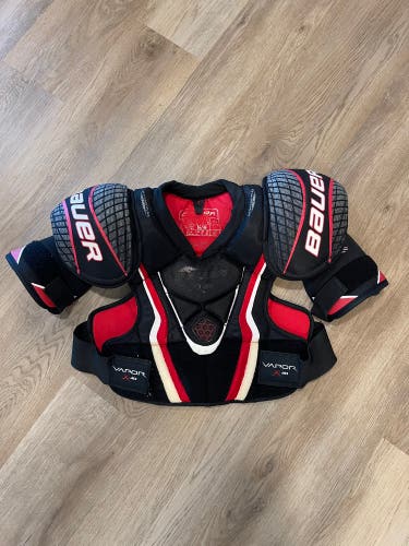 Bauer X:40 Shoulder Pads - Senior Medium