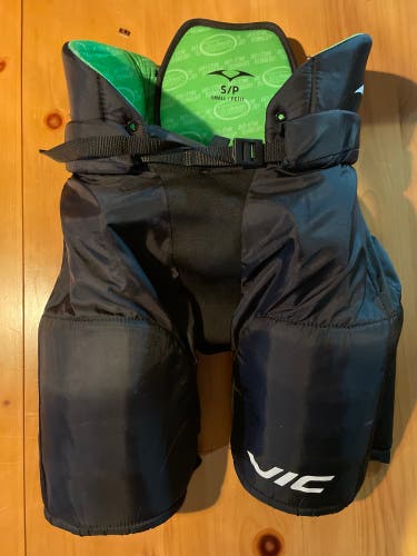 VIC CX2 senior small hockey pants.