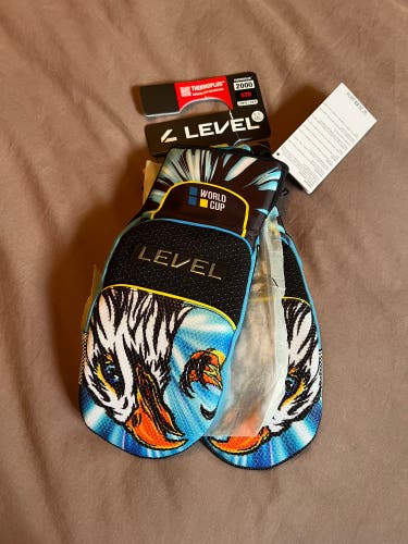 Level World Cup Speed Mitt Size 8.5-L