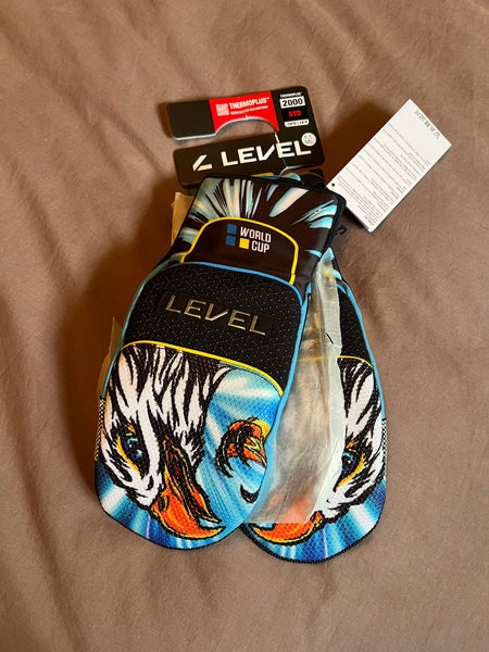 Level World Cup Speed Mitt Size 8.5-L