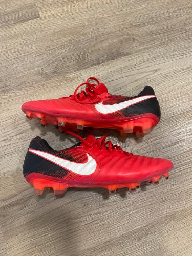 Nike Tiempo Legend VII - Size 9.5