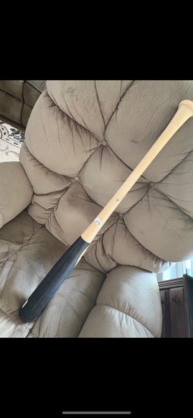 Chandler Momentum Series CC13A Maple Bat 32" (New)