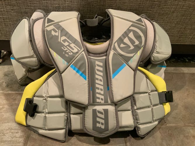 Small / Medium Warrior Ritual G5 Goalie Chest Protector (Used)