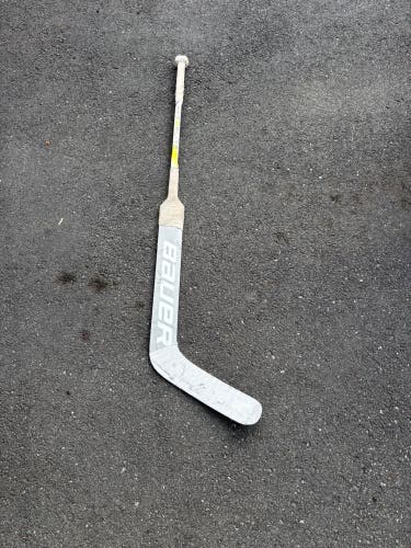Intermediate Bauer Hyperlite 2 Regular Goalie Stick 23" Paddle (Used)