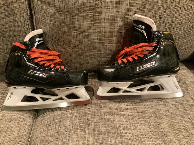 Bauer Supreme S29 Hockey Goalie Skates Regular Width Size 4 (Used)