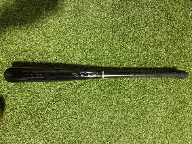 Axe wood composite bat L116J