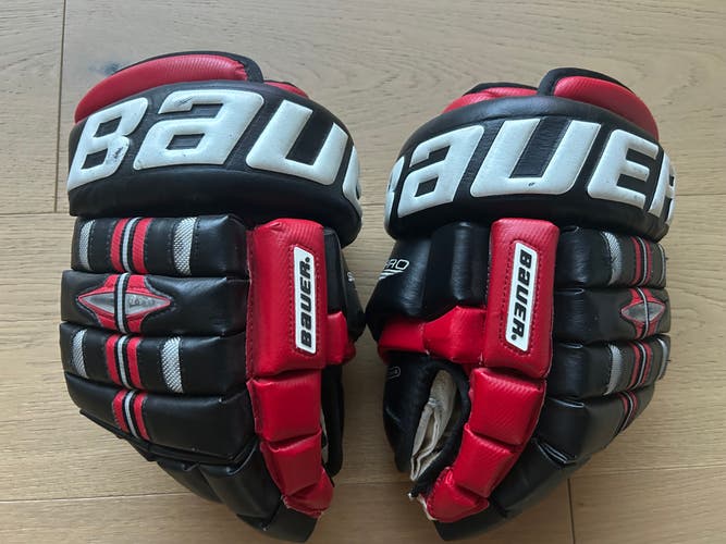 Portland Winterhawks "13 inch gloves