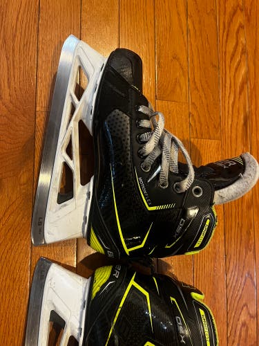 Bauer GSX Hockey Goalie Skates Size 3.5 (Used)