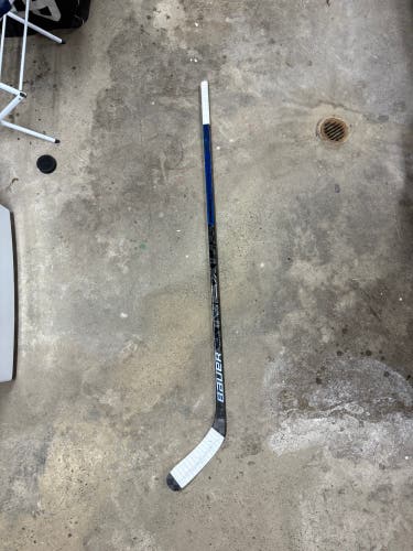 Senior Bauer Nexus 2N Pro P88 77 Flex Right Handed Hockey Stick Pro Stock (Used)