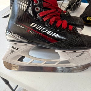 Bauer Vapor 4 Hockey Skates Regular Width Size 4 (Used)