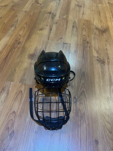 Large CCM XT10 Helmet (Used)