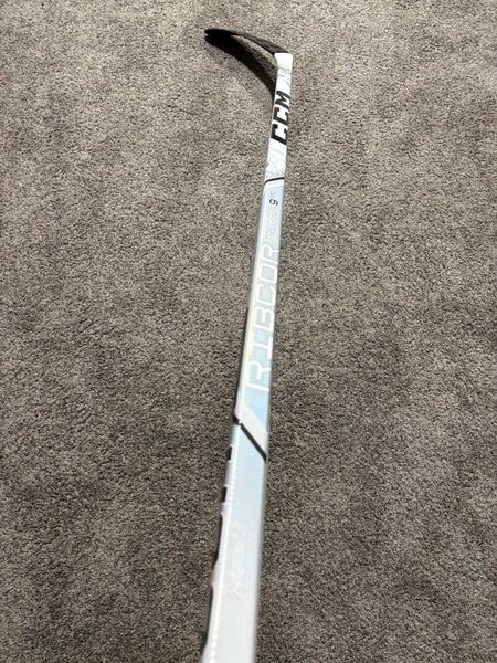 CCM RibCor Trigger 9 Pro White Right Hockey Stick P28 80 Flex Pro Stock (New)