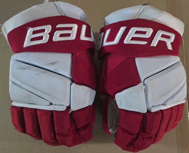 Used Bauer Vapor Hyperlite 13" Pro Stock Gloves