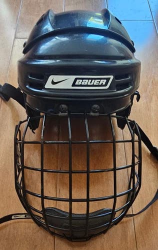 Bauer NBH1500 Adult Hockey Helmet (Used)