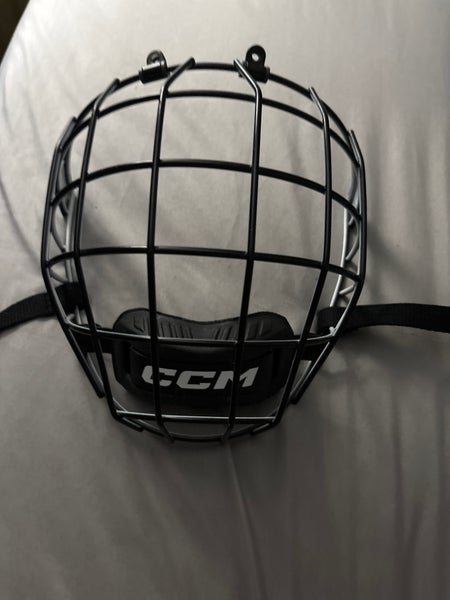 Medium Oreo CCM FM580 Full Cage (New)