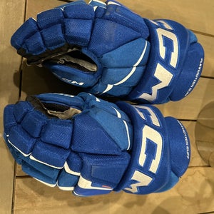 Royal Blue Senior CCM Tacks XF Gloves 14" (Used)