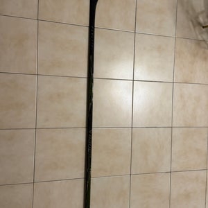 Senior Bauer Vapor FlyLite Left Hand Hockey Stick 77flex P28 (New)