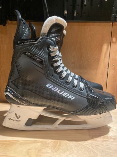 2024 Bauer Supreme Shadow Hockey Skates 8.5 (Used)