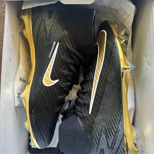 Black Men's Size M 7.0 (W 8.0) Nike Vapor Cleats (New)