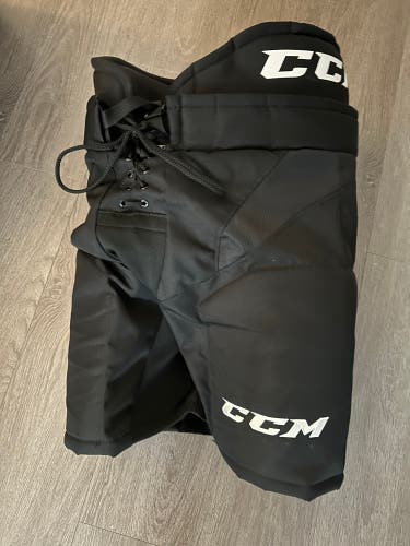 Senior Large CCM hp31 Hockey Pants (Used)