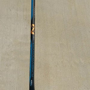 Intermediate Bauer Nexus E4 Right Handed Hockey Stick P28 (Used)