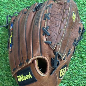 Brown Wilson A2000 RH Baseball Glove 12" (Used)