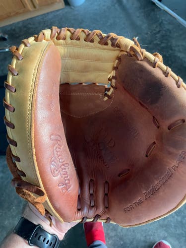 Rawlings Gold Glove Legend Series RH Catcher's Baseball Glove 33" (Used)