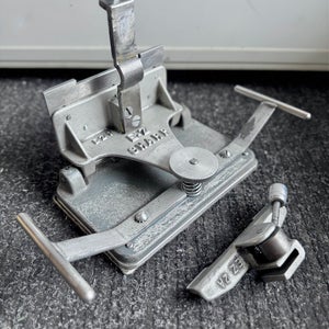 Blademaster EZ SHARP Skate Holder Jig - Skate Sharpener Machine Tool