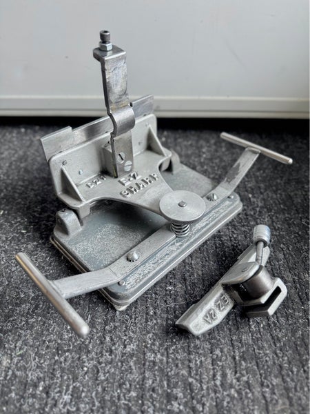 Blademaster EZ SHARP Skate Holder Jig - Skate Sharpener Machine Tool