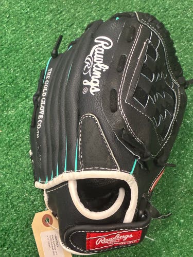 Black Rawlings FP110 RH Softball Glove 11" (Used)
