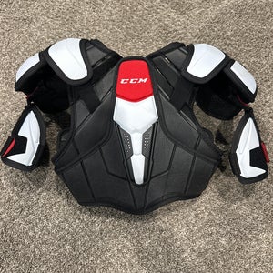 Medium Junior CCM JetSpeed FT4 Pro Shoulder Pads (Used)