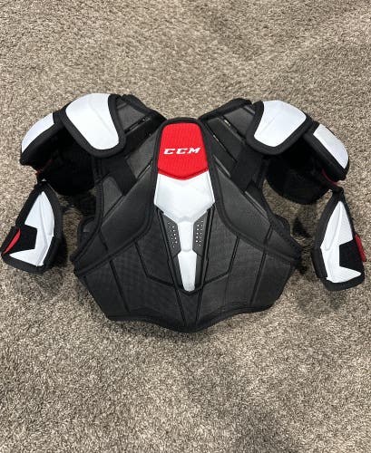 Medium Junior CCM JetSpeed FT4 Pro Shoulder Pads (Used)