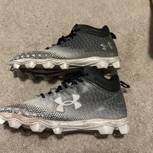 Gray Men's Size M 11.0 (W 12.0) Youth Under Armour Molded Cleats Cleats (Used)