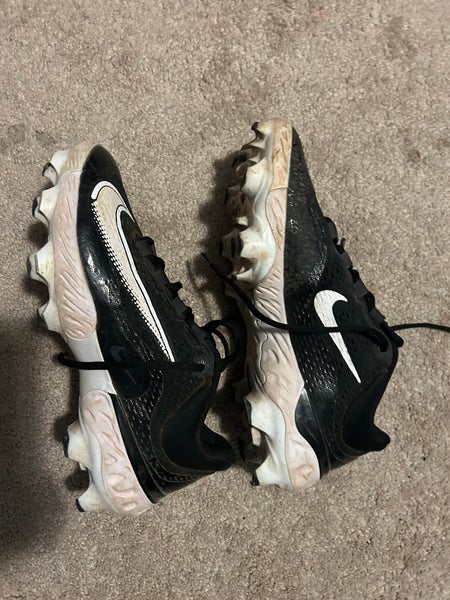 Black Men's Size M 10.0 (W 11.0) Youth Nike React Low Top Molded Cleats (Used)