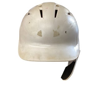 Used Under Armour BASEBALL HELMET Batting Helmet No Mask White MD 11760-S000080794