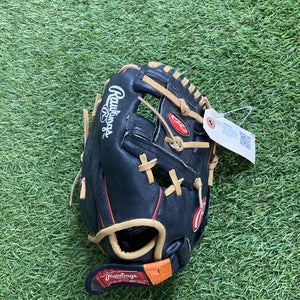 Black Rawlings Highlight Series RH Infield Baseball Glove 10.5" (Used)