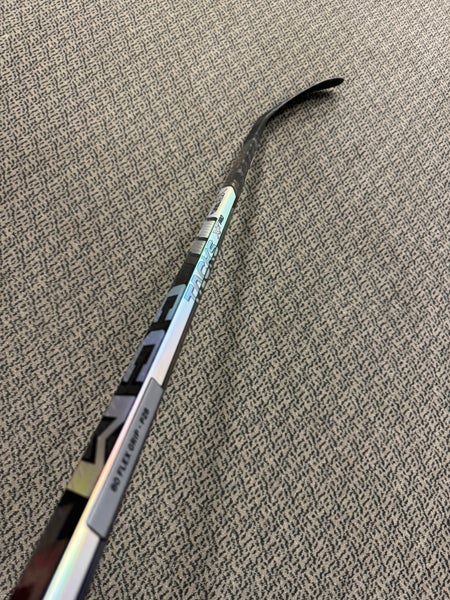 Senior Black  Bauer Nexus Tracer Left Hand Hockey Stick P28 (New) 87 flex