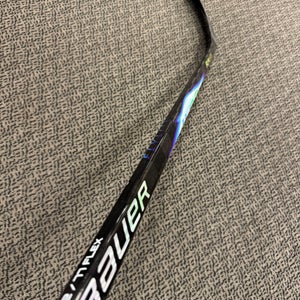 Senior Bauer Vapor FlyLite Right Handed Hockey Stick P92 (New) 77 Flex