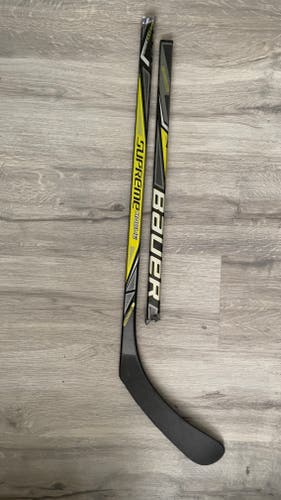 Broken Junior Bauer Supreme Rouge Right Handed Hockey Stick P92 (Used)