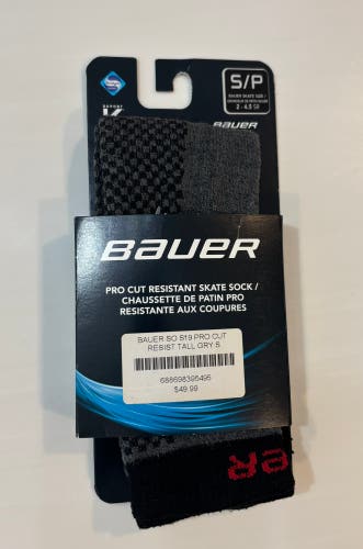 Black Unisex Small Youth Bauer Skate Socks (New)