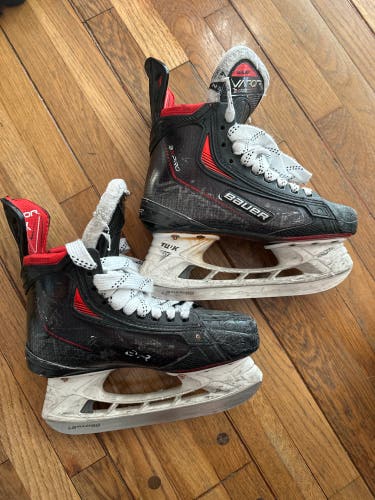 Bauer Vapor 3X Pro Hockey Skates Size 4.5 (Used)