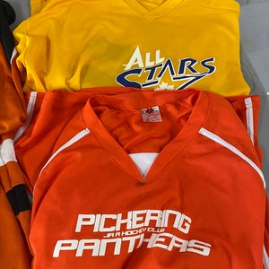 Custom listing 4 XXL jerseys