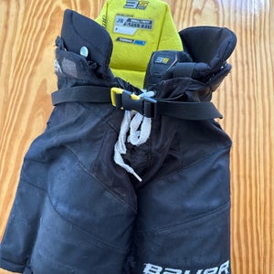 Junior Small Bauer Supreme 3S Pro Hockey Pants (Used)