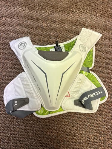 Adult Large Maverik M5 Shoulder Pads (New)