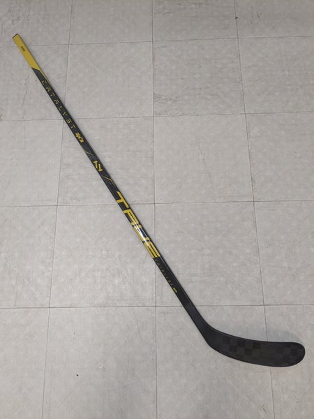 Junior True Catalyst 3X3 Right Handed Hockey Stick, T28, 30 flex (New)
