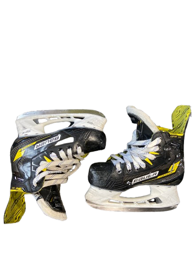 Used Bauer Junior Hockey Skate Junior 01.5 11472-S000142916