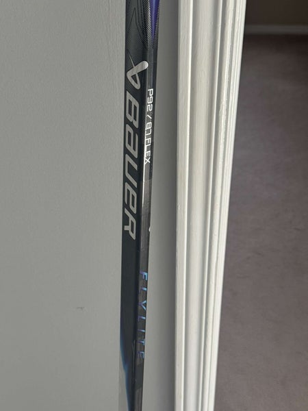 Senior Bauer Vapor FlyLite Left Hand Hockey Stick P92 (Used)