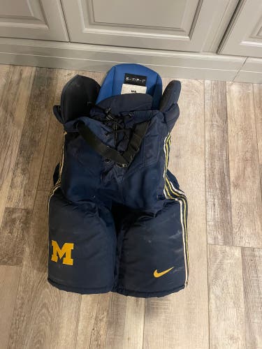 Michigan Hockey Small Senior Bauer Hockey Pants (Used)