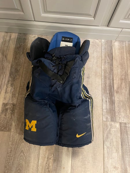 Michigan Hockey Small Senior Bauer Hockey Pants (Used)