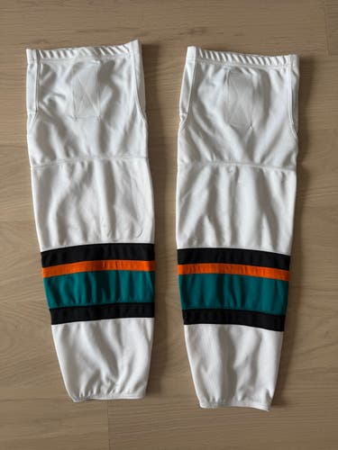White San Jose Sharks Senior Large Socks 28”